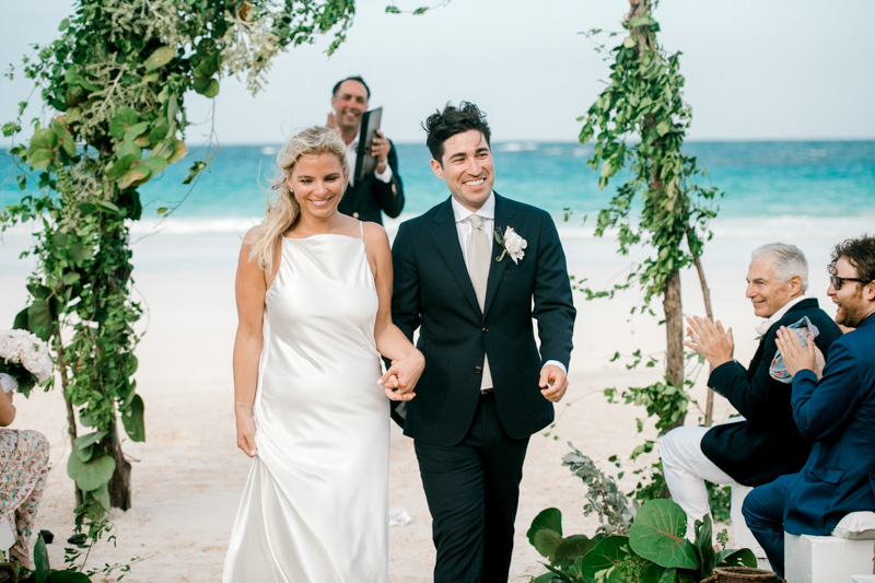 0113_Christie & Jon Harbour Island Wedding Ocean View Club {Jennings King Photography}